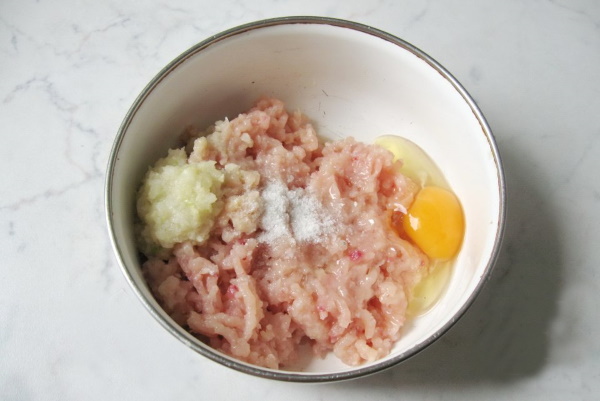 Котлеты Папараць-кветка. Рецепты из куриного фарша, свинины, индейки в духовке, мультиварке, на сковороде