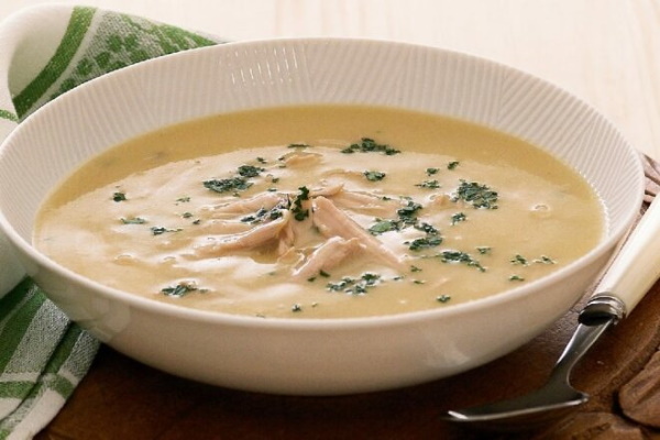 Крем-суп сырный. Рецепт классический с курицей, шампиньонами, грибами, креветками, беконом