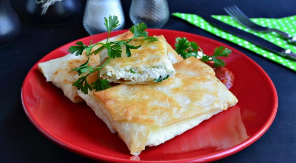 лаваш с творогом и зеленью и чесноком и огурцом. Смотреть фото лаваш с творогом и зеленью и чесноком и огурцом. Смотреть картинку лаваш с творогом и зеленью и чесноком и огурцом. Картинка про лаваш с творогом и зеленью и чесноком и огурцом. Фото лаваш с творогом и зеленью и чесноком и огурцом