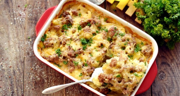 Мясо по-французски из фарша в духовке. Рецепты с картошкой, помидорами, сыром, грибами пошагово