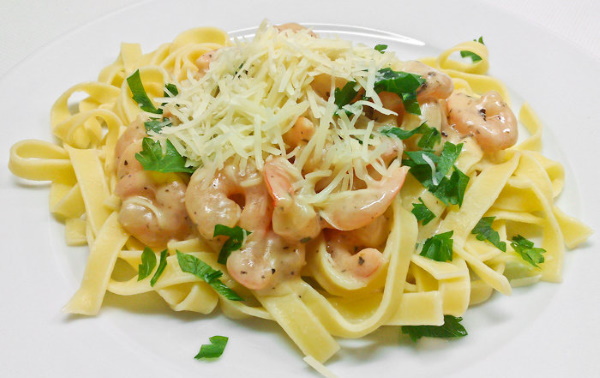 Паста с ветчиной и сыром, сливками, в сливочном соусе. Рецепты с фото пошагово