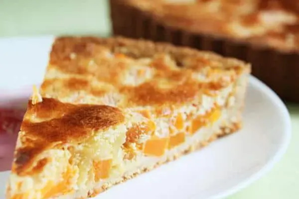 Пироги с яблоками и тыквой. Рецепт в духовке, мультиварке насыпной, заливной, песочный на кефире, сметане из слоеного, дрожжевого теста, лаваша