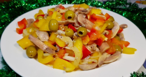 Салаты без варки продуктов с корейской морковью, копченой курицей, колбасой, фасолью. Рецепты с фото