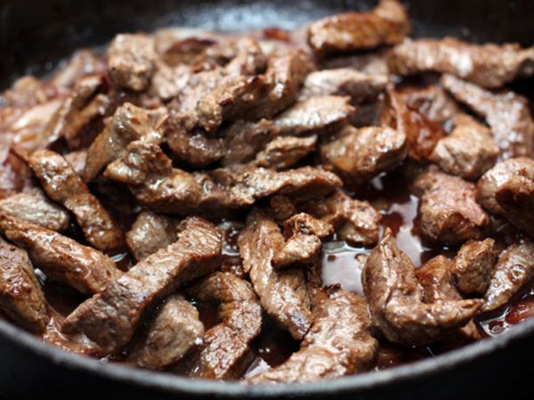 Салат Генеральский. Классический рецепт с говядиной, курицей на зиму, редькой, яблоком, морковью, свеклой