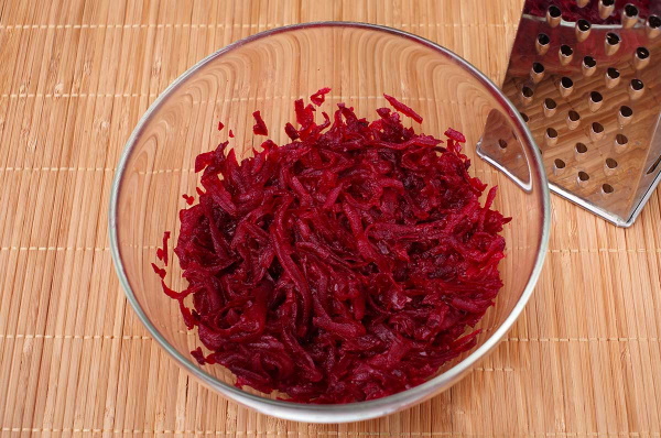 Салаты Лисичка с корейской морковкой. Рецепты под шубой очень вкусный с грибами, селедкой, курицей, огурцом