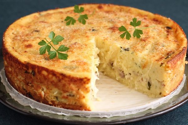 Запеканка картофельная в мультиварке. Рецепт простой, вкусный с фаршем, мясом, курицей, грибами, сыром, сосисками
