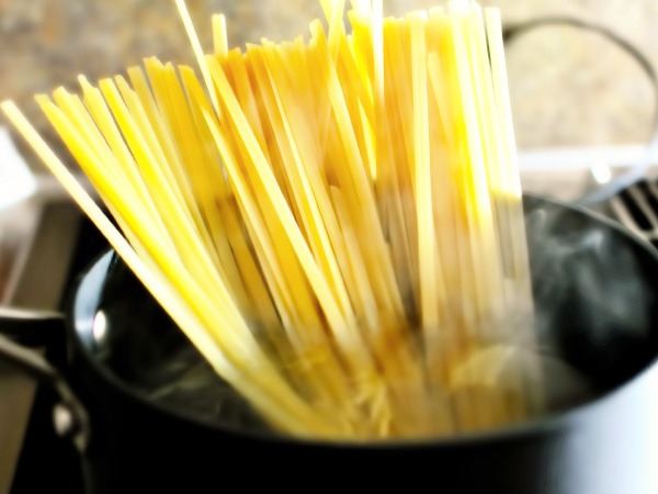 Блюда из тушенки говяжьей. Рецепты простые, вкусные с картошкой, макаронами, гречкой в мультиварке, духовке