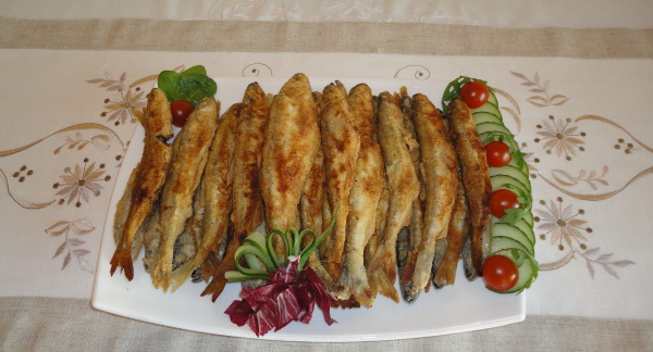 Корюшка в духовке. Рецепты приготовления с фольгой пошагово