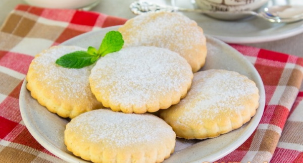 Коржики. Рецепт в домашних условиях: молочные, песочные, как в детстве на кефире, сметане, молоке по ГОСТу. Фото пошагово