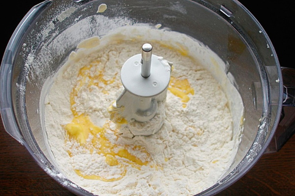 Сырники с рисовой мукой. Рецепт на сковороде, в духовке с бананом, кокосовой стружкой, манкой, стевией, творогом