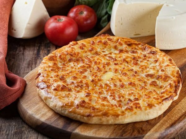 Сырные пироги в духовке, мультиварке, на сковороде. Рецепт простой на скорую руку из лаваша, слоеного, дрожжевого теста