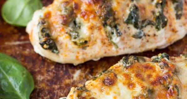 Закуска из куриной грудки на праздничный стол. Рецепты простые, вкусные к пиву в духовке, на сковороде с сыром, беконом, грибами