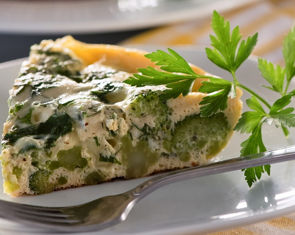 Запеканка с брокколи в духовке, мультиварке с фаршем, сыром, цветной капустой, грибами