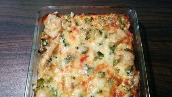 Запеканка с брокколи в духовке, мультиварке с фаршем, сыром, цветной капустой, грибами