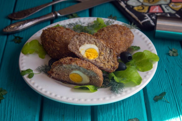 Зразы мясные с яйцом. Рецепт в духовке, мультиварке, на сковороде пошаговый с сыром, грибами, луком, подливкой