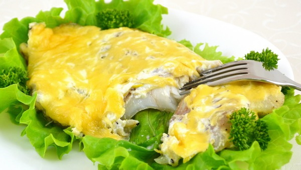 Филе минтая в духовке. Самые вкусные рецепты с морковью, луком, овощами