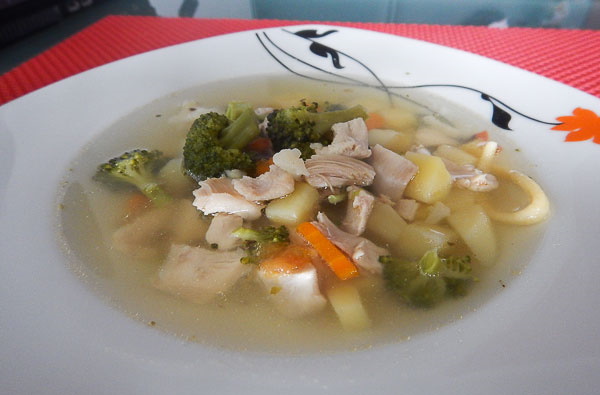 Гречневый суп с курицей. Рецепт в мультиварке, кастрюле с грибами, помидорами, картошкой, яйцом