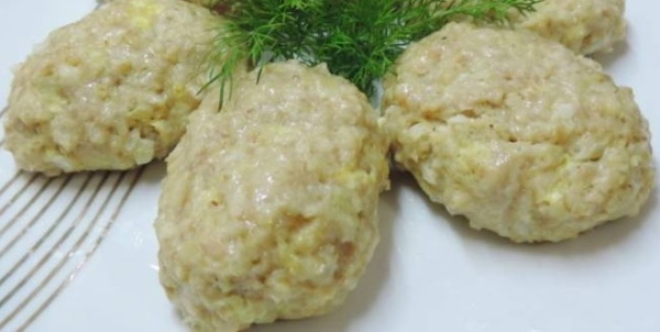 Котлеты из консервы сайры с рисом, картошкой, манкой, геркулесом. Рецепт с фото