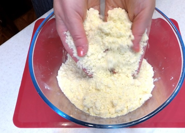 Макароны, фаршированные фаршем в духовке. Рецепт с сыром, грибами, помидорами, базиликом в томатном, сливочном, сметанном соусе