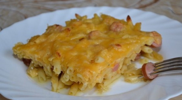 Макароны с сосисками. Интересные рецепты на сковороде, в мультиварке, духовке с сыром, яйцом, помидорами в соусе