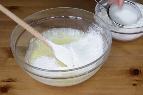 Печенье на кефире мягкие быстро, вкусно. Рецепты в духовке, на сковороде без яиц с творогом, вареньем, сыром