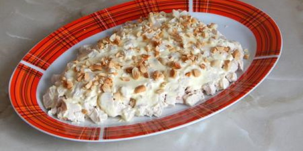 Салат Гроздь винограда с курицей. Рецепты с грецкими орехами, грибами