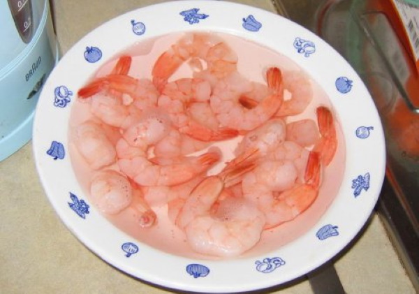 Салат из морепродуктов. Рецепты очень вкусного, простого с красной икрой, креветками