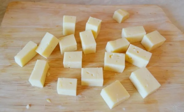 Салат из морепродуктов. Рецепты очень вкусного, простого с красной икрой, креветками