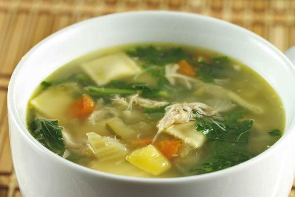 Суп со шпинатом на курином бульоне, говяжьем, постный. Рецепты с фото