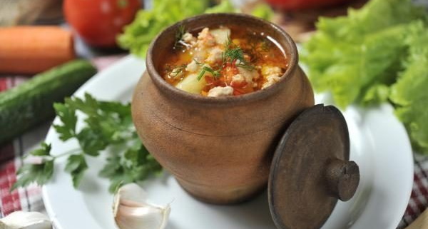 Суп в горшочках в духовке. Рецепты: луковый, сырный, гороховый, куриный, грибной