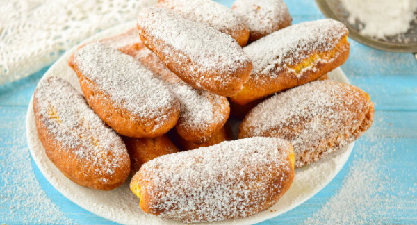 Творожные палочки жареные на сковороде. Рецепт с манкой, сыром, кунжутом, карамелью, начинкой