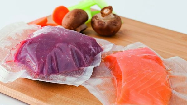 Вакууматор для продуктов домашний, профессиональный. Рейтинг лучших