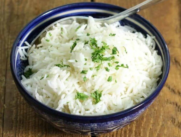 Блюда из риса на второе. Рецепт на гарнир с мясом и без, курицей, фаршем, овощами в мультиварке, духовке