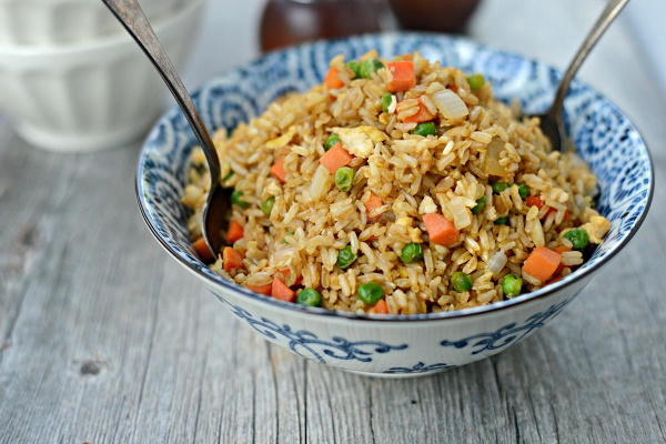 Блюда из риса на второе. Рецепт на гарнир с мясом и без, курицей, фаршем, овощами в мультиварке, духовке