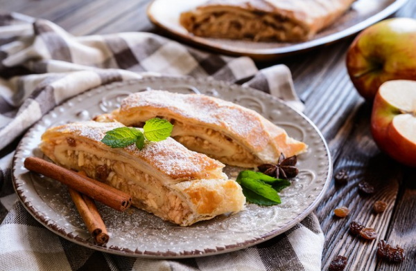 Пироги из лаваша в духовке, на сковороде с начинками. Рецепты простые, вкусные