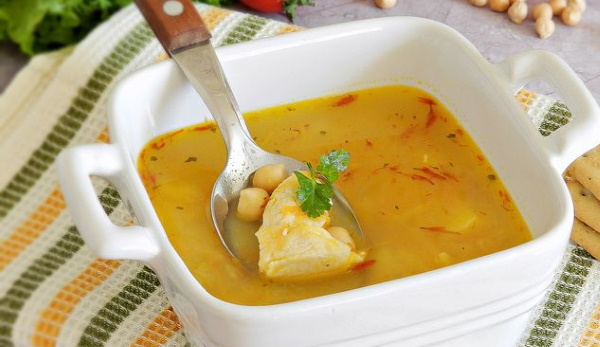 суп куриный с нутом в мультиварке. sup iz nuta 8. суп куриный с нутом в мультиварке фото. суп куриный с нутом в мультиварке-sup iz nuta 8. картинка суп куриный с нутом в мультиварке. картинка sup iz nuta 8. Зима нынче сырая, промозглая ветреная. Ни снежку тебе скрипучего, ни морозца ядреного, ни солнечного блеска на заиндивевших ветвях. Это не те холода, что полезны для здоровья! Это леденящая сырость, от которой хочется чихать и кашлять, и прятаться дома, и лечиться горячим куриным супчиком.