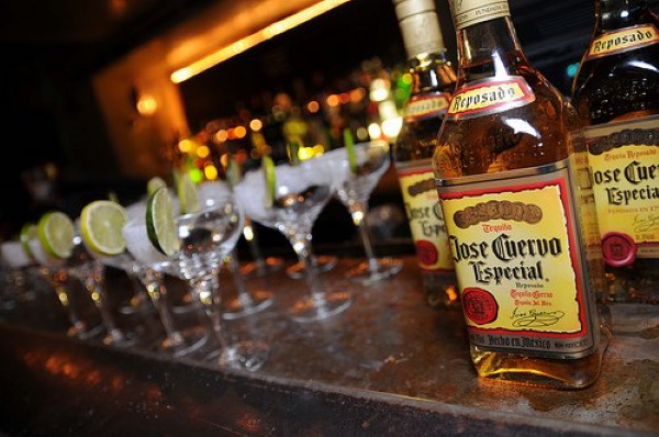 Текила Jose Cuervo (Хосе Куэрво) Especial Reposado, Silver, Platino, Gold. Цена