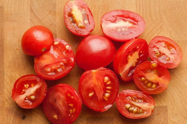 Блюда из скумбрии свежемороженой. Рецепты в духовке простые и вкусные