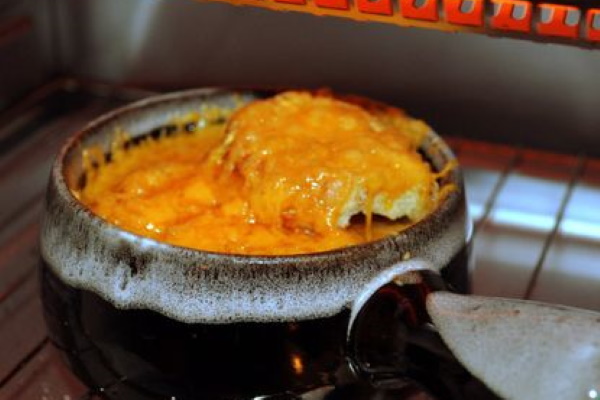Луковый суп. Рецепт простой с плавленным сыром, классический