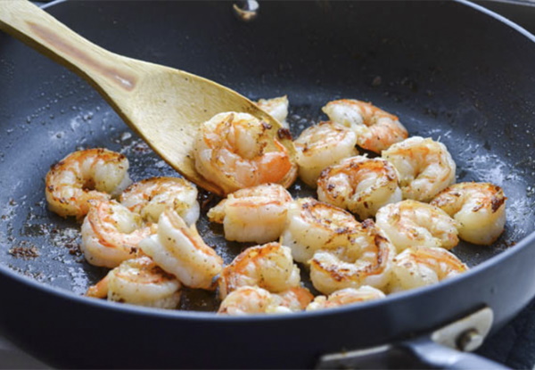 Салаты без майонеза на праздничный стол. Рецепты простые и вкусные