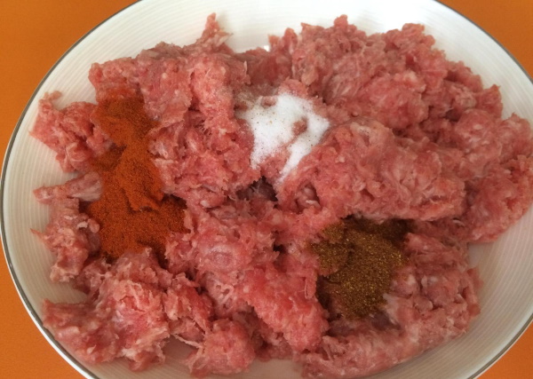 Начинка для пельменей домашних из фарша свинины, говядины, курицы
