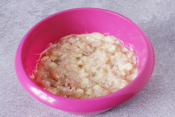 Оладьи рубленные из куриной грудки. Рецепт с фото