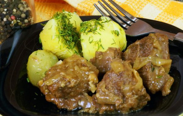 Кремлевские рецепты из мяса. govyadina po kremlevski 3. Кремлевские рецепты из мяса фото. Кремлевские рецепты из мяса-govyadina po kremlevski 3. картинка Кремлевские рецепты из мяса. картинка govyadina po kremlevski 3. Кремлевский способ приготовления мяса считается одним из наименее сложных и затратных, при этом является универсальным блюдом. Опытные хозяйки рассказали о секретах, которые позволяют приготовить блюдо еще вкуснее.