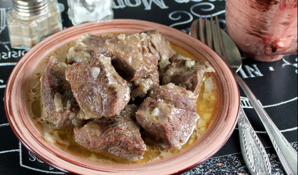 Кремлевские рецепты из мяса. govyadina po kremlevski 6. Кремлевские рецепты из мяса фото. Кремлевские рецепты из мяса-govyadina po kremlevski 6. картинка Кремлевские рецепты из мяса. картинка govyadina po kremlevski 6. Кремлевский способ приготовления мяса считается одним из наименее сложных и затратных, при этом является универсальным блюдом. Опытные хозяйки рассказали о секретах, которые позволяют приготовить блюдо еще вкуснее.