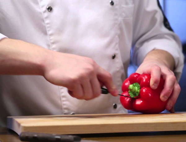 Салат из свиных ушей по-корейски. Рецепт с огурцом и морковью