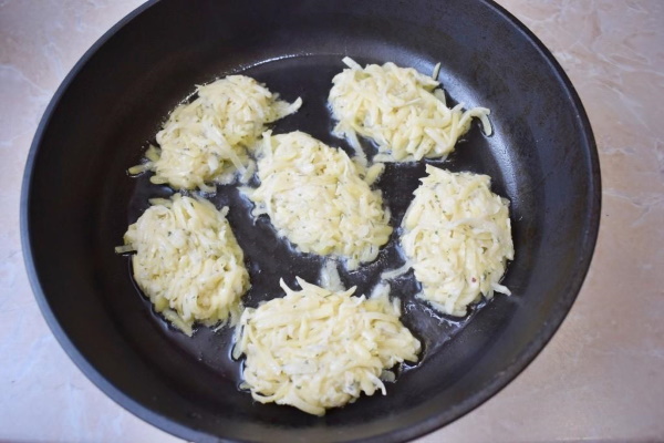 Драники картофельные самые вкусные. Рецепт, как жарить