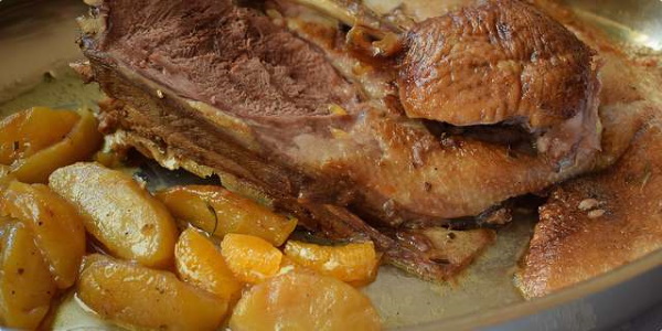 Блюда из гуся домашнего кусочками. Рецепты в духовке