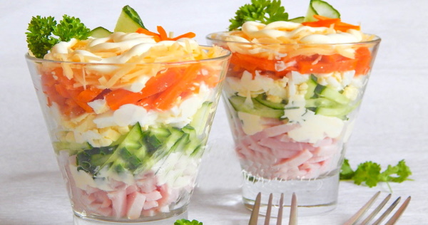 салат коктейль с сыром и огурцом свежим и сыром. Смотреть фото салат коктейль с сыром и огурцом свежим и сыром. Смотреть картинку салат коктейль с сыром и огурцом свежим и сыром. Картинка про салат коктейль с сыром и огурцом свежим и сыром. Фото салат коктейль с сыром и огурцом свежим и сыром