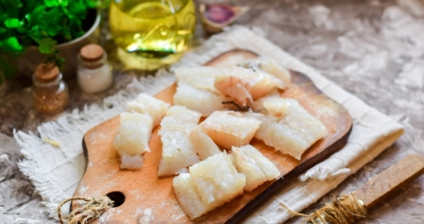 Филе минтая. Как вкусно приготовить на сковороде, в духовке