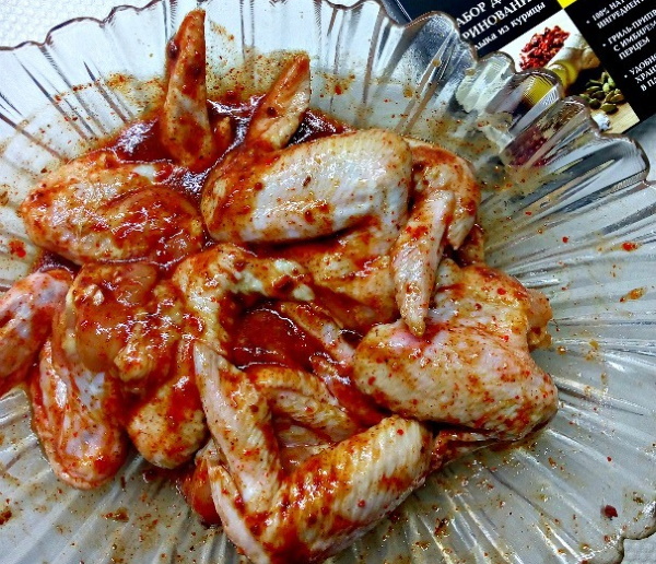 Куриные крылья в духовке с хрустящей корочкой. Рецепт с фото